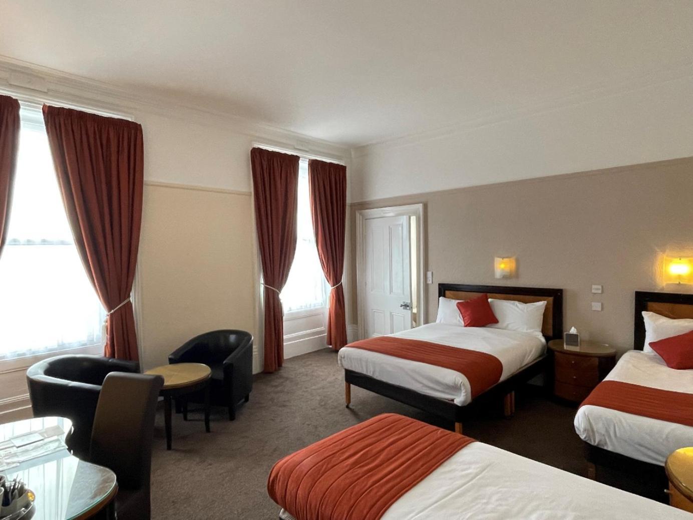 Hotel The Grand 3*