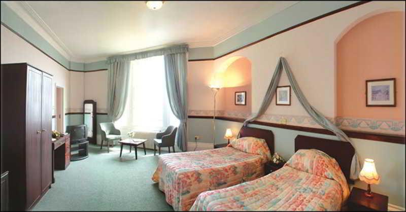 Hotel The Grand 3*