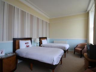Hotel The Grand